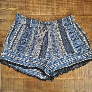 Mudd Blue Boho Crinkle Elastic Pull On Shorts